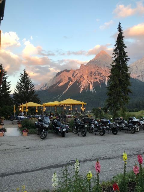Sporthotel Zugspitze Lermoos Exterior photo